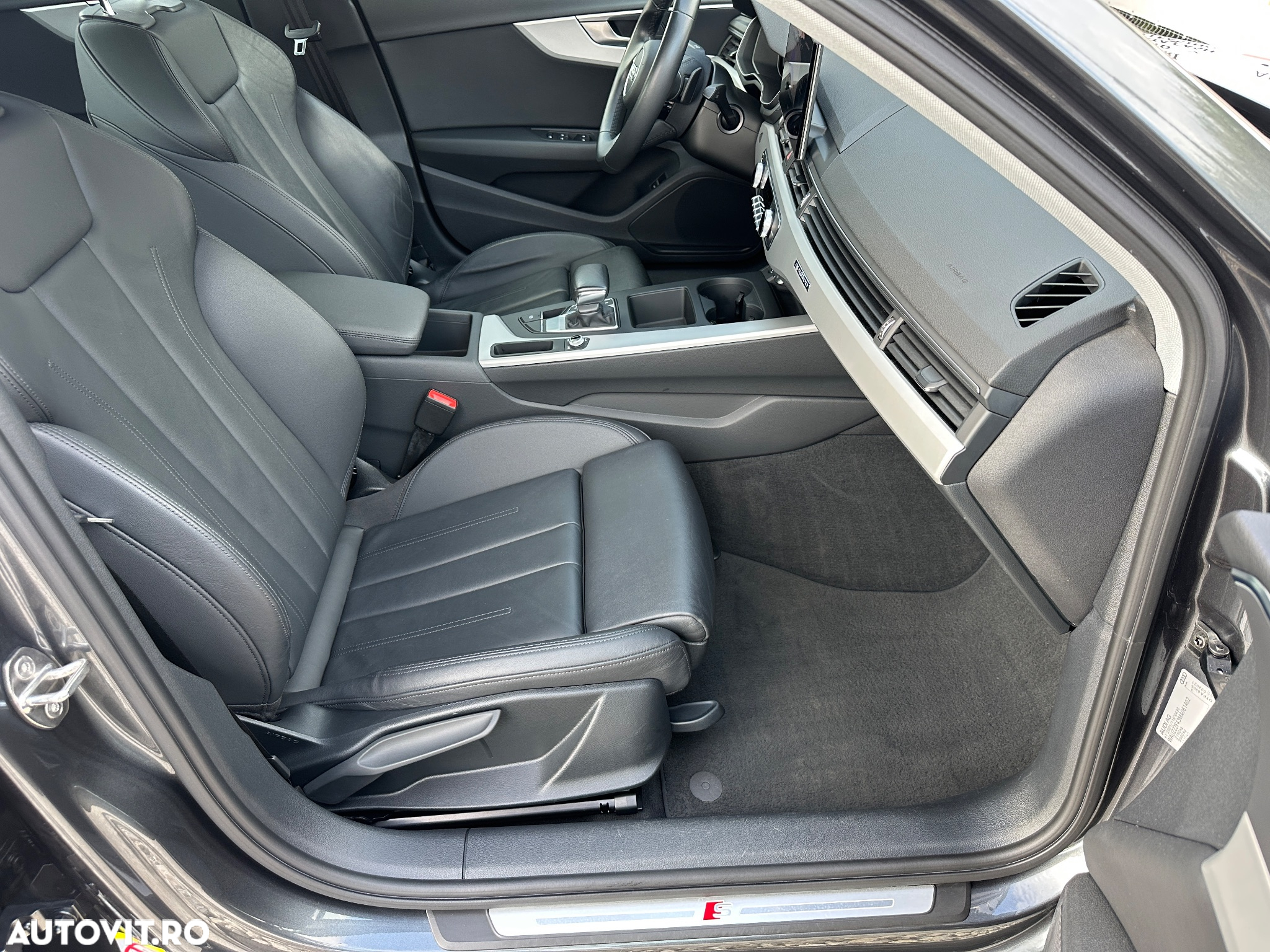 Audi A4 40 TDI quattro S tronic S line - 7