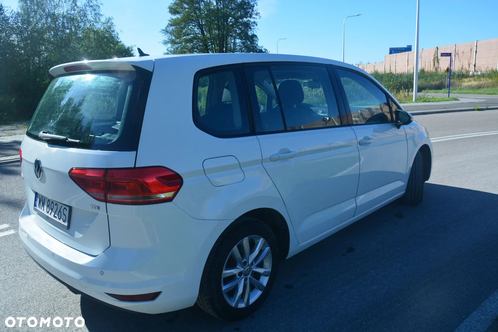 Volkswagen Touran 1.6 TDI SCR BlueMotion Technology Comfortline - 10