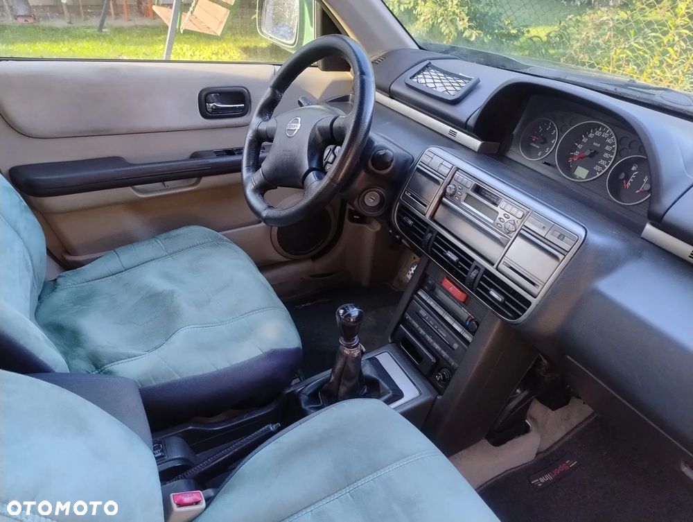 Nissan X-Trail 2.2 dCi Sport - 10