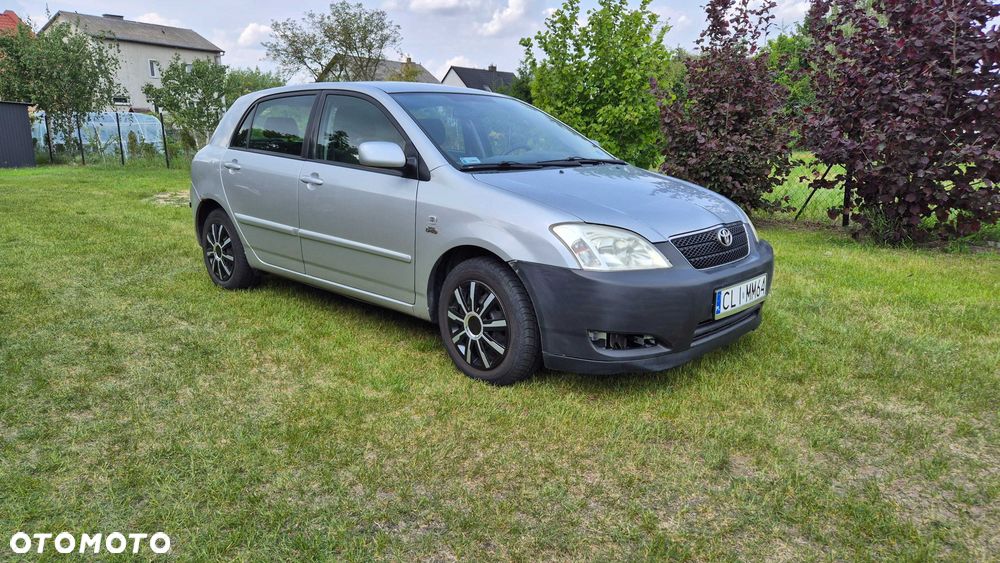 Toyota Corolla - 1