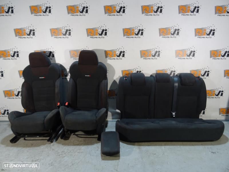 Bancos Nissan Juke F15 Nismo - 1