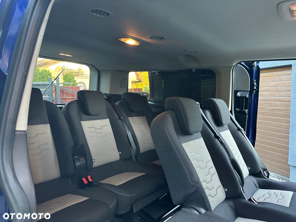 Ford Tourneo Custom 2.0 EcoBlue L1 Trend - 37