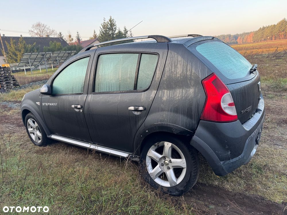 Dacia Sandero Stepway 1.5 dCi - 4