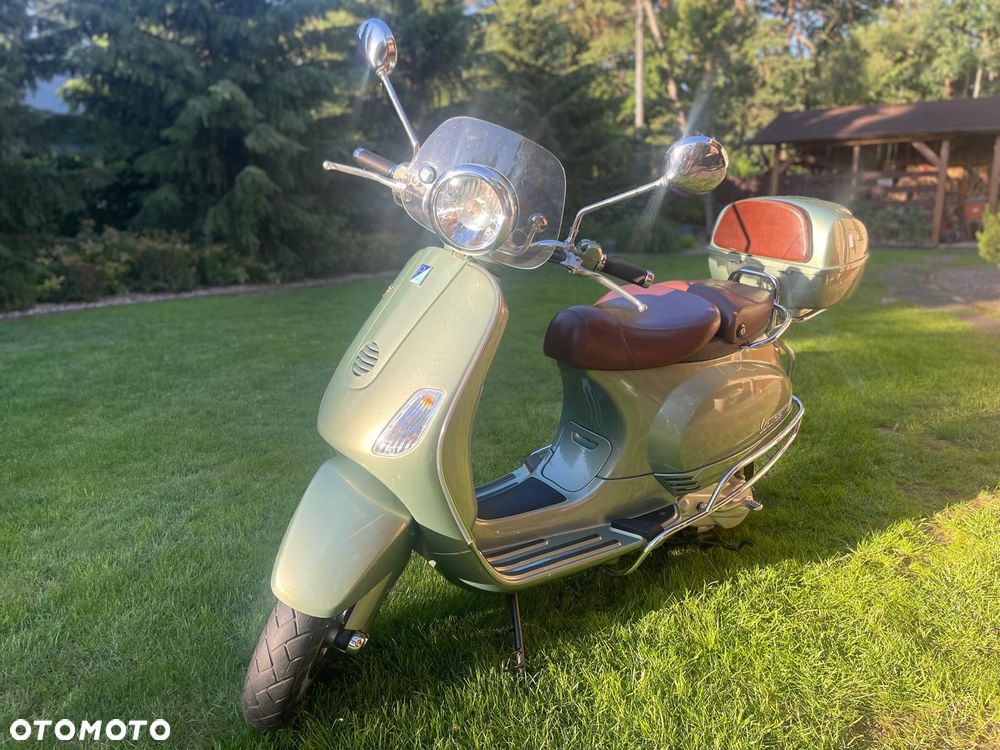 Piaggio Vespa - 1