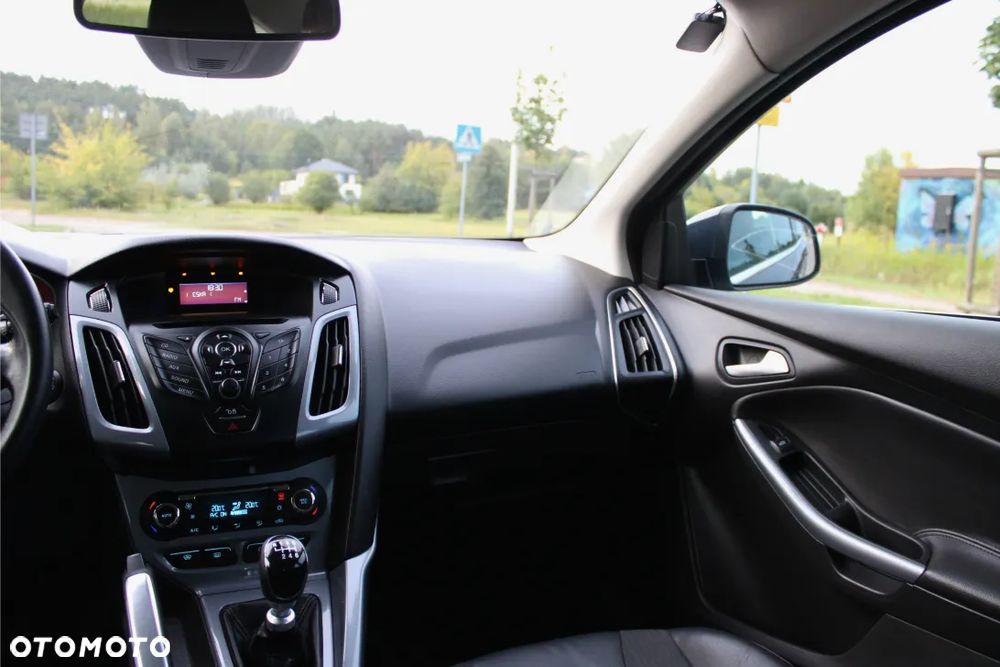 Ford Focus 1.6 TDCi Ambiente - 26
