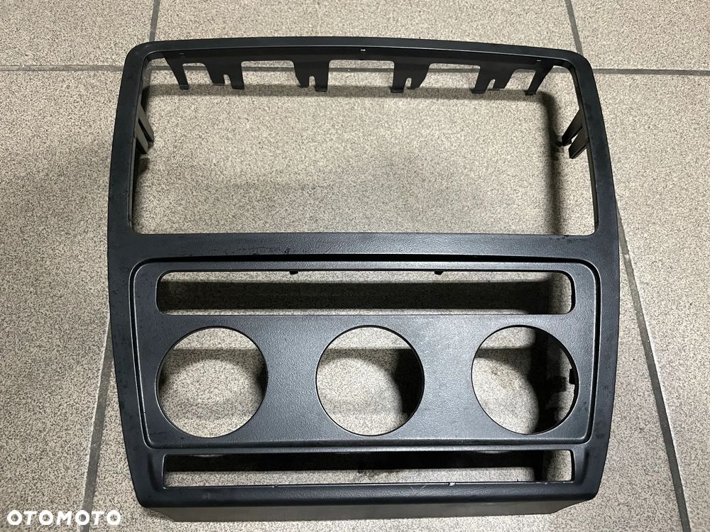 SKODA OCTAVIA II LISTWY DEKORY RAMKA KONSOLI KRATKI NAWIEWU Europa - 7