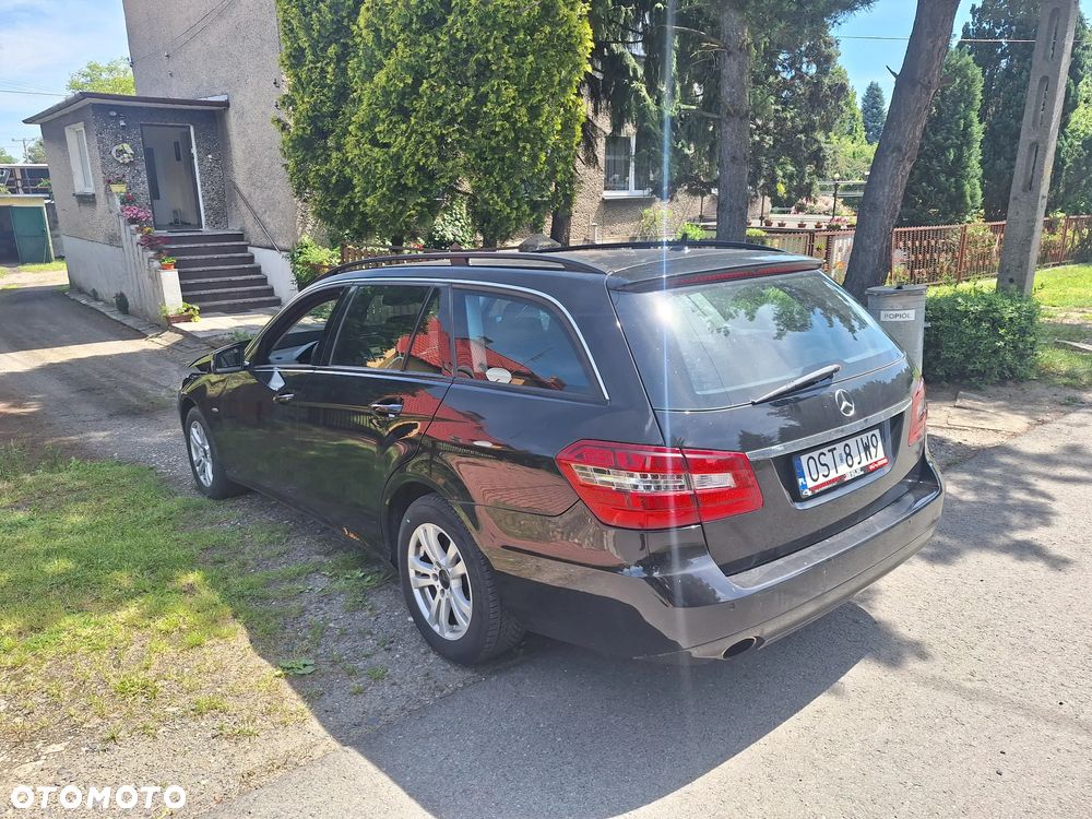 Mercedes-Benz Klasa E 250 CGI BlueEffICIENCY Avantgarde - 4
