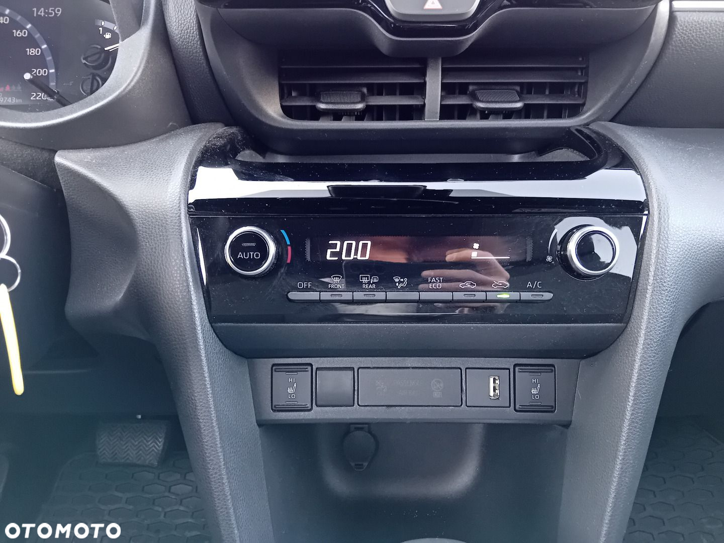 Toyota Yaris Cross - 19