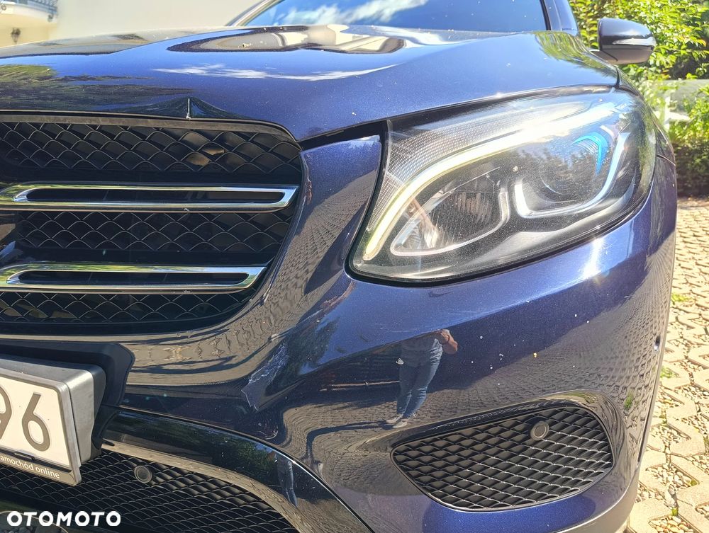 Mercedes-Benz GLC - 33