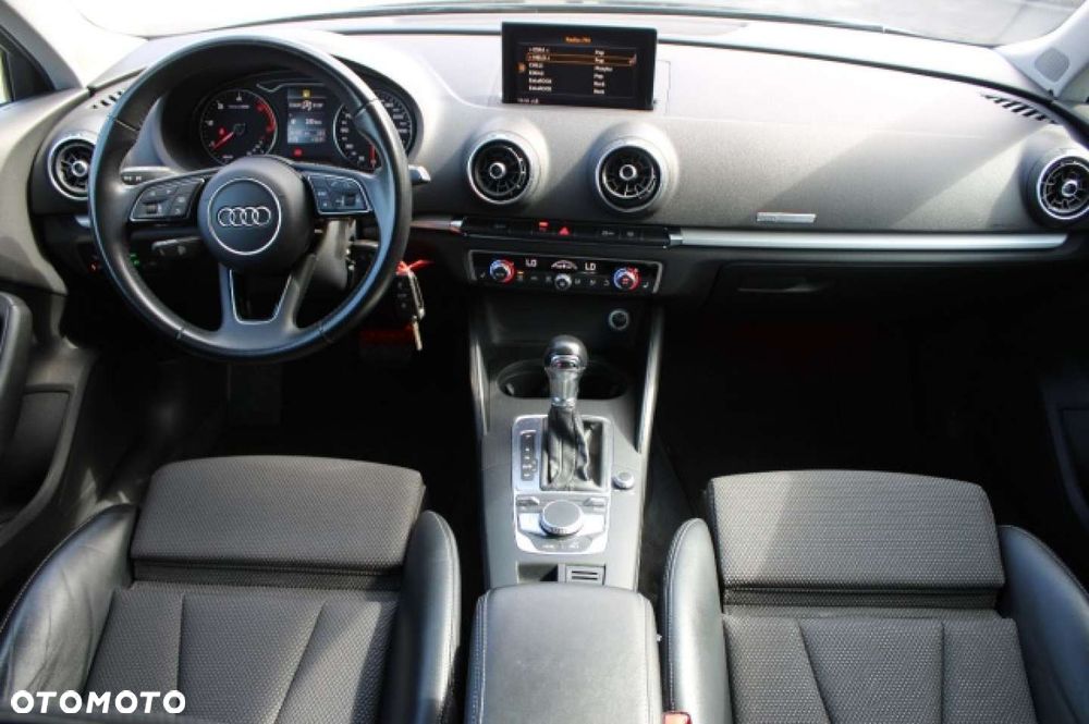 Audi A3 Sportback - 33