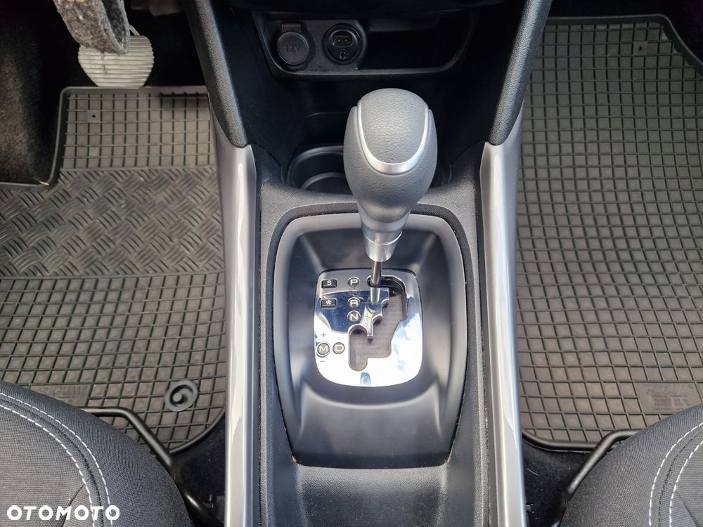Peugeot 2008 1.2 Pure Tech Active S&S EAT6 - 21