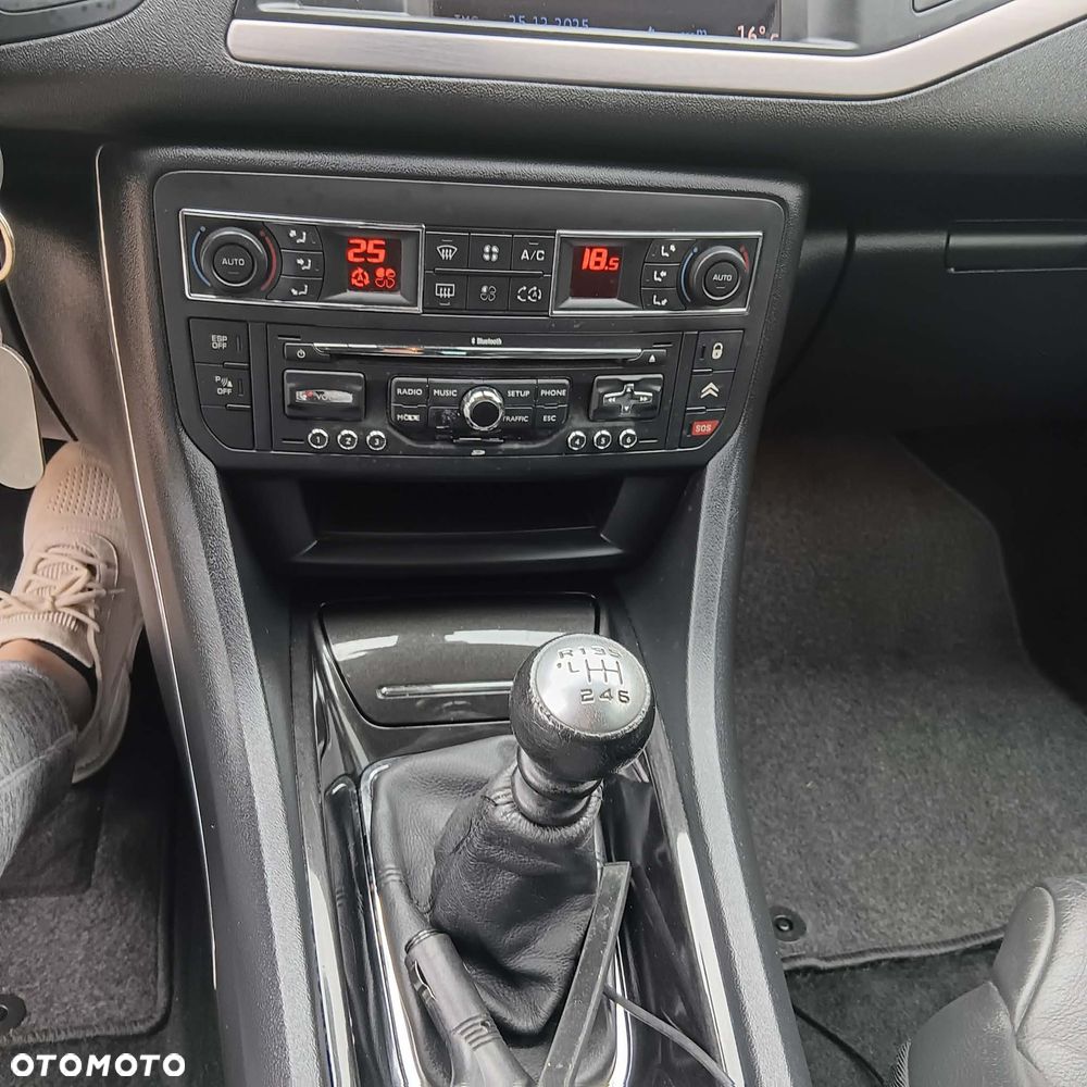 Citroën C5 HDi 135 Exclusive - 9