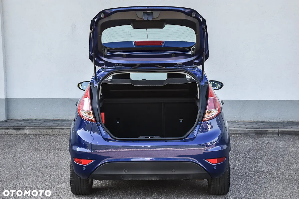 Ford Fiesta 1.25 Titanium X - 36