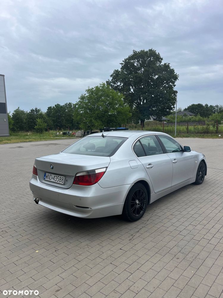 BMW Seria 5 520d - 3