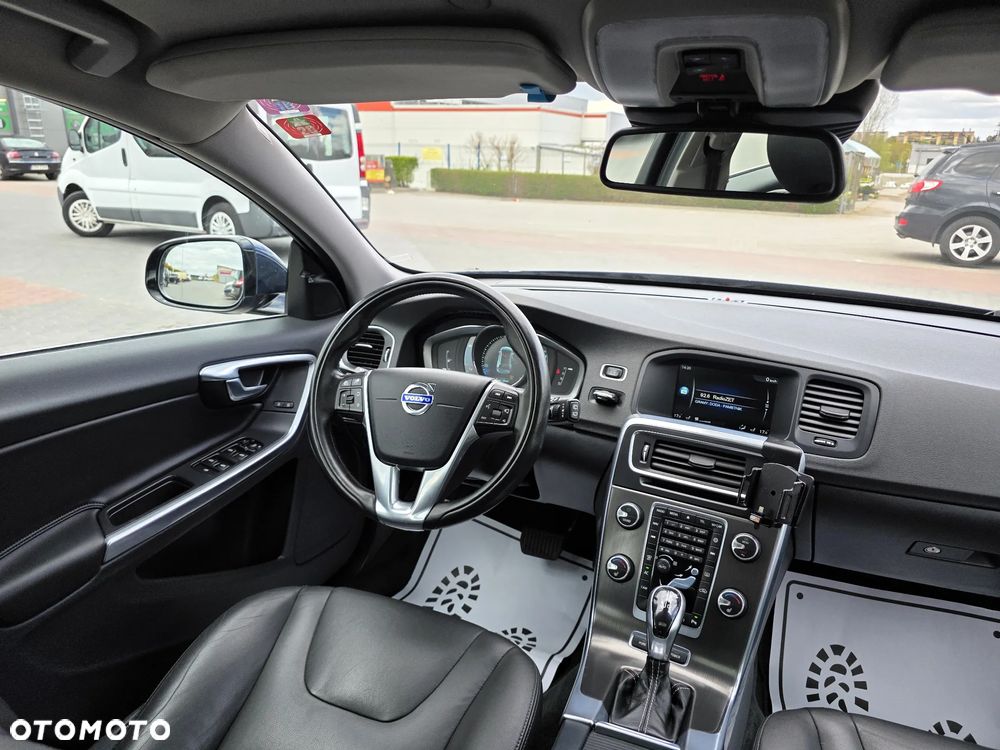 Volvo V60 D6 Twin Engine Geartronic Summum - 6