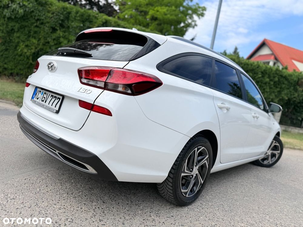 Hyundai i30 1.6 CRDI DCT Premium - 4