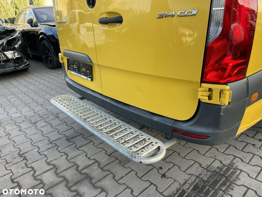 Mercedes-Benz Sprinter - 9
