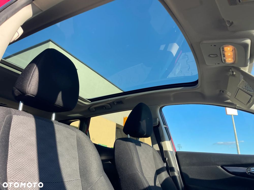 Nissan Qashqai 1.2 DIG-T Tekna EU6 - 17