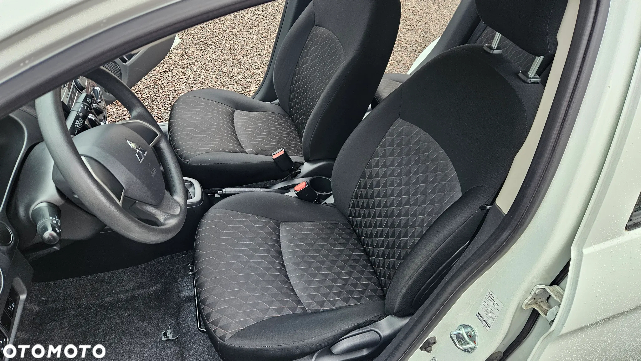Mitsubishi Space Star 1.0 Active - 21