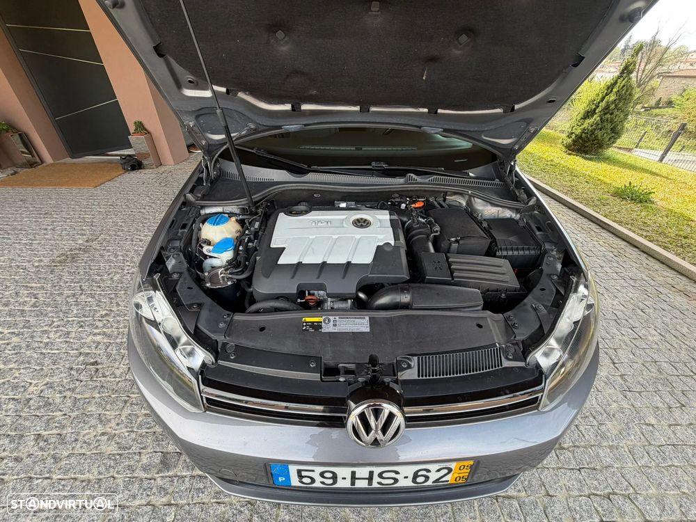 VW Golf 2.0 TDi Confortline - 13