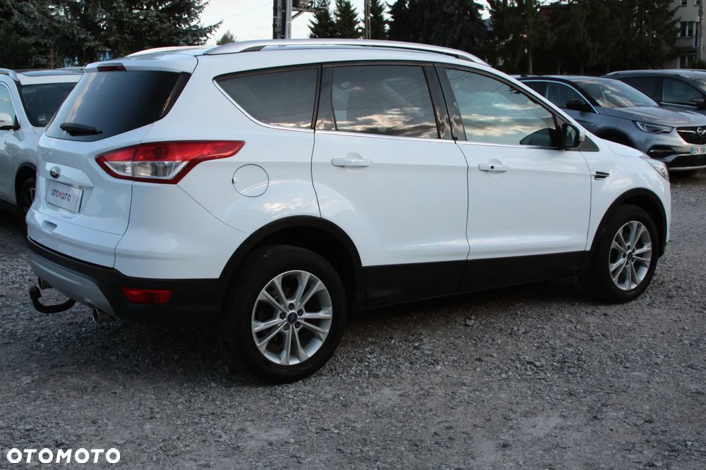 Ford Kuga 2.0 TDCi 2x4 Titanium - 11