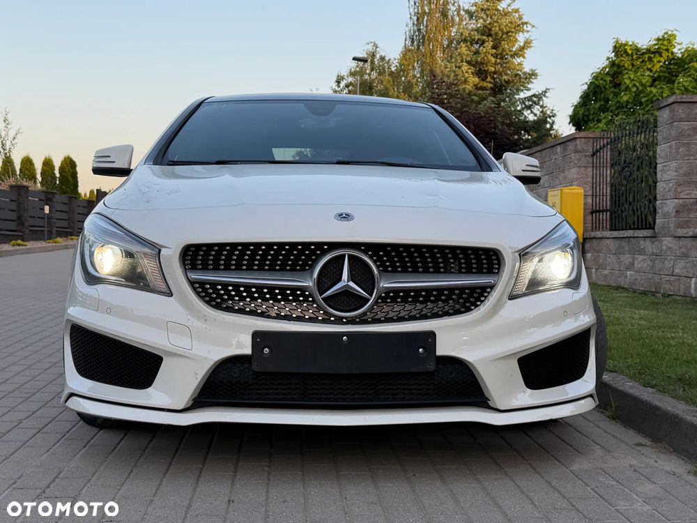 Mercedes-Benz CLA 200 d 4Matic 7G-DCT AMG Line - 26