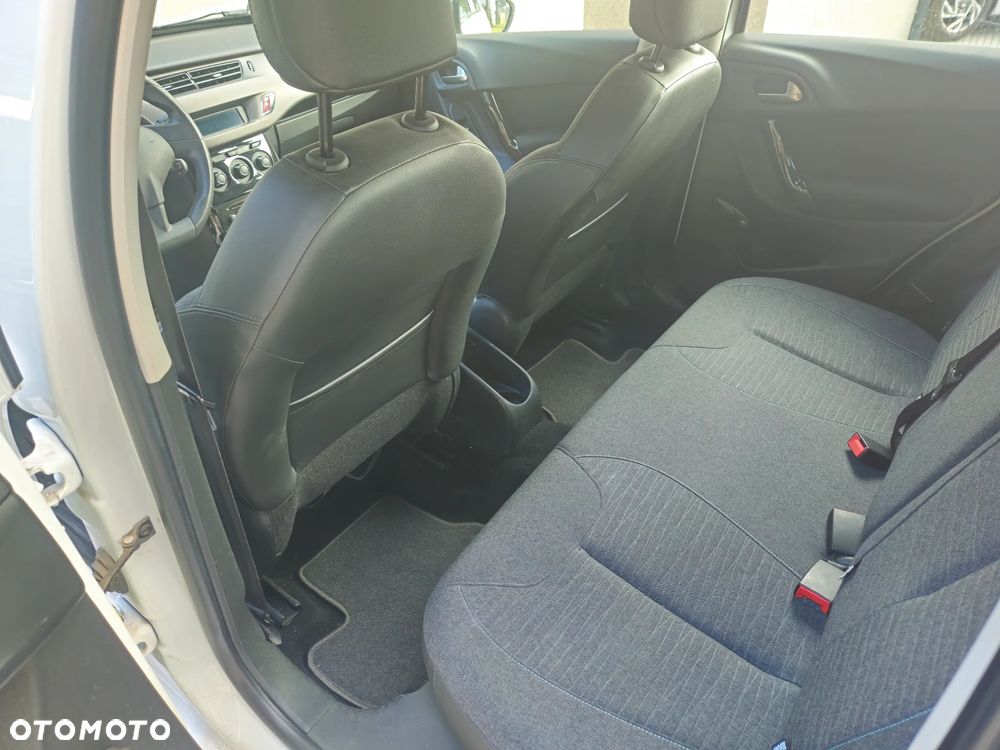 Citroën C3 1.2 PureTech Exclusive ETG - 8