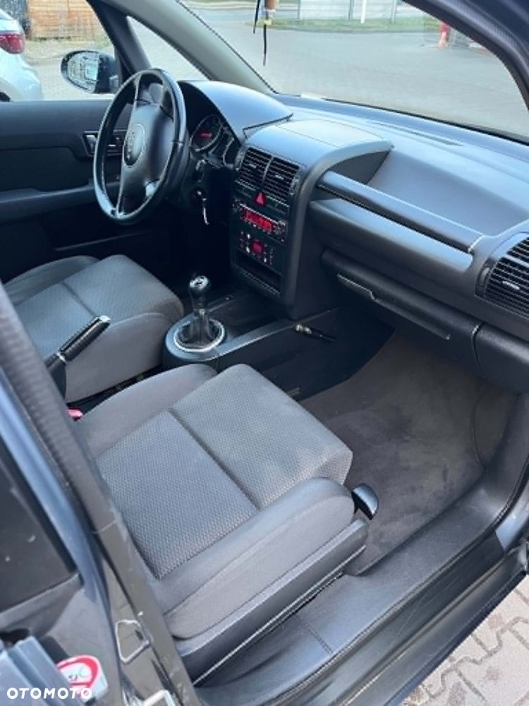 Audi A2 1.4 - 8