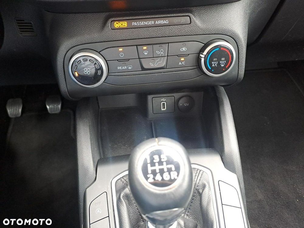 Ford Focus - 16