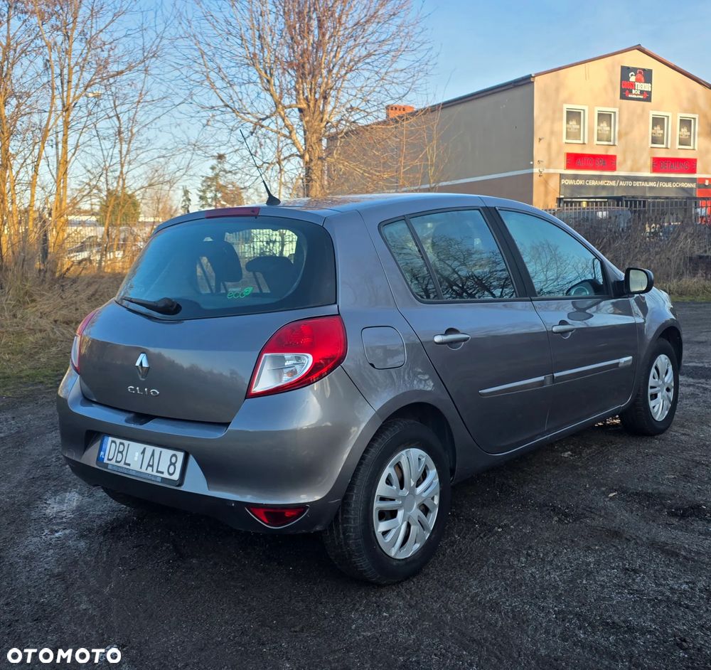 Renault Clio 1.2 16V Ripcurl - 3