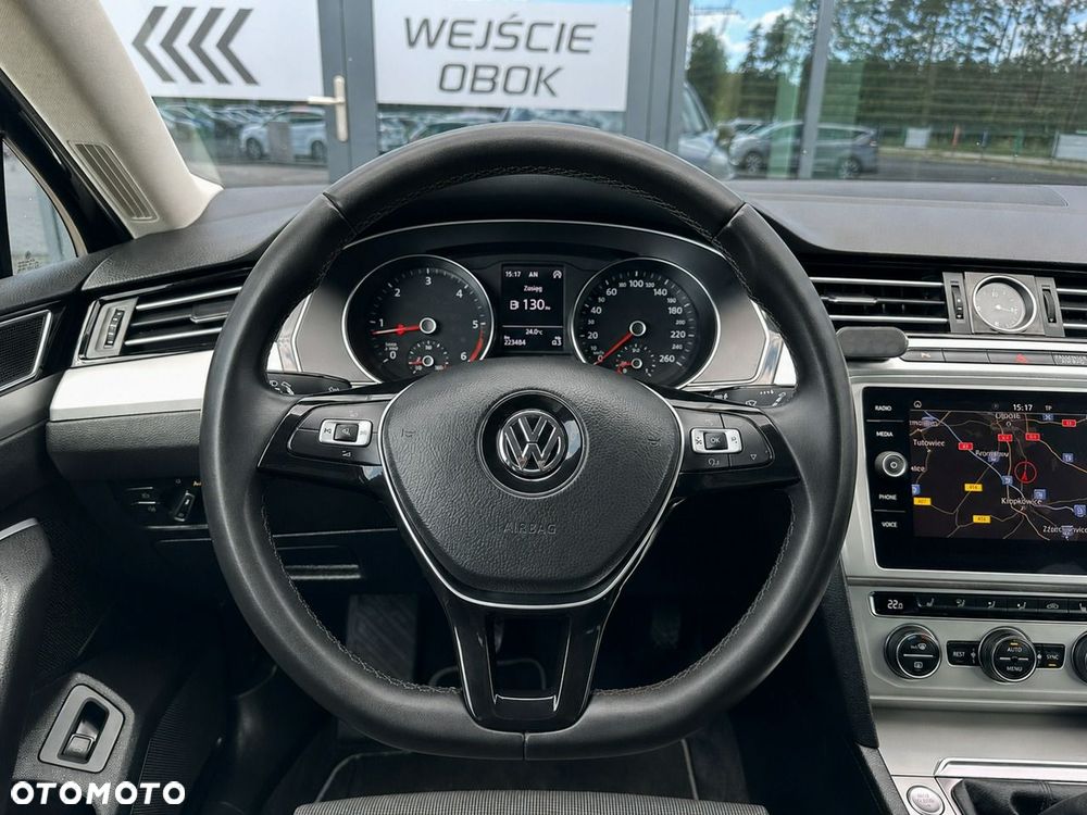 Volkswagen Passat Variant 2.0 TDI BMT Comfortline - 20