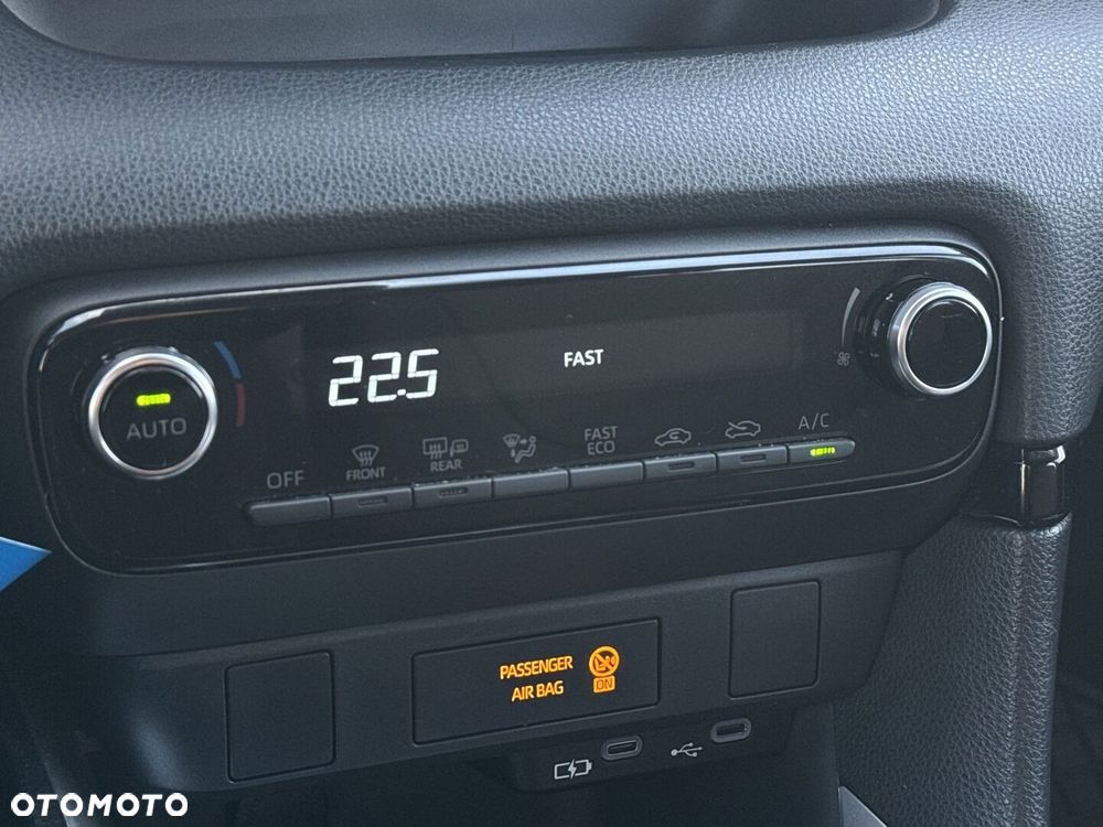 Toyota Yaris Hybrid 1.5 Comfort - 28