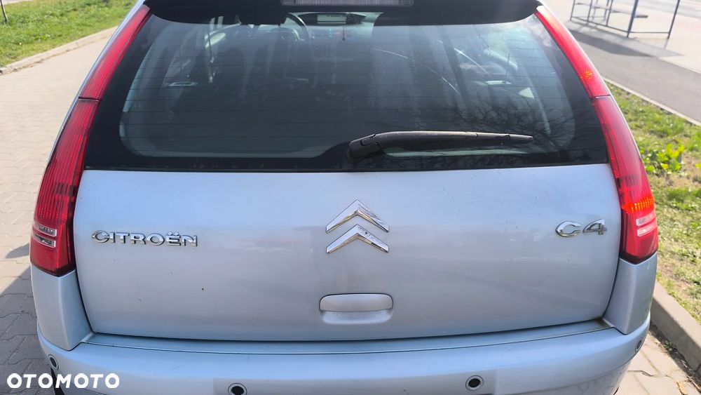 Citroën C4 2.0 16V Exclusive - 13