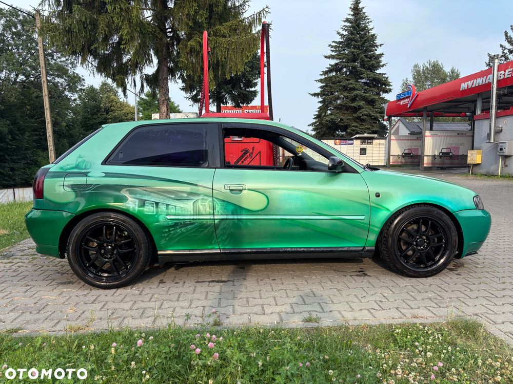 Audi A3 3-drzwiowe 1.8 Ambiente - 4