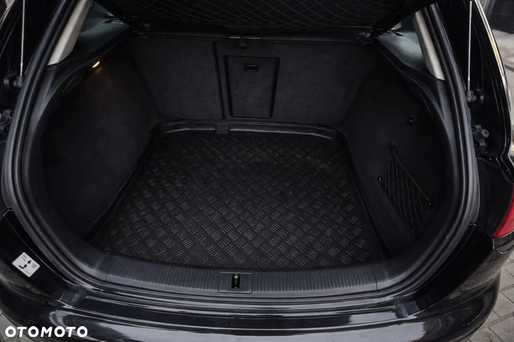 Audi A3 Sportback 2.0 TDI DPF quattro S line Sportpaket (plus) - 21