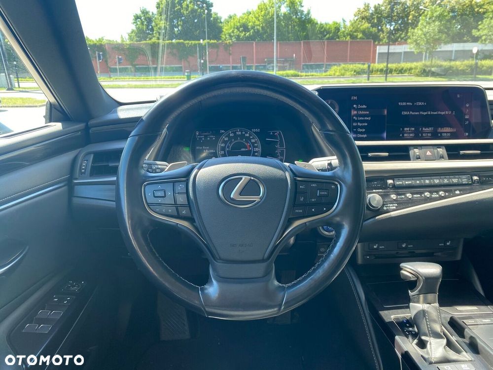 Lexus ES - 15