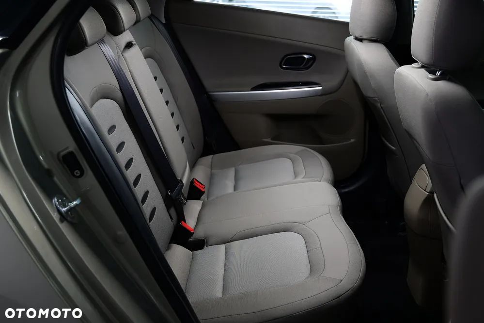 Kia Ceed 1.6 CRDi M - 23