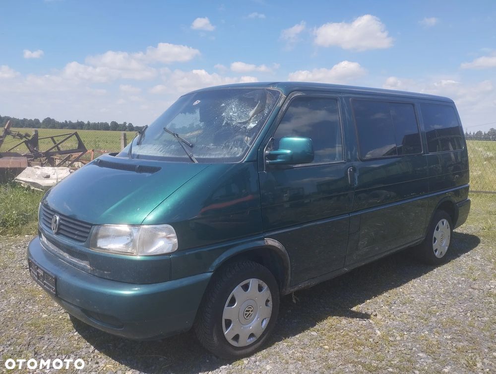 Volkswagen Multivan - 2