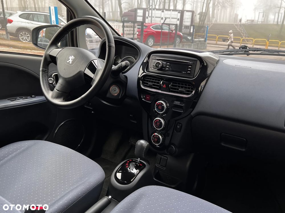 Peugeot iOn Active - 6