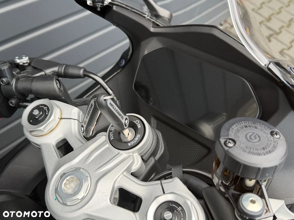 QJMOTOR SRK 800RR - 5