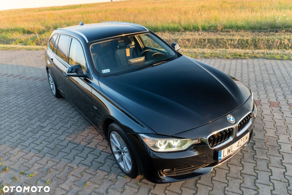 BMW Seria 3 318d Luxury Line - 12