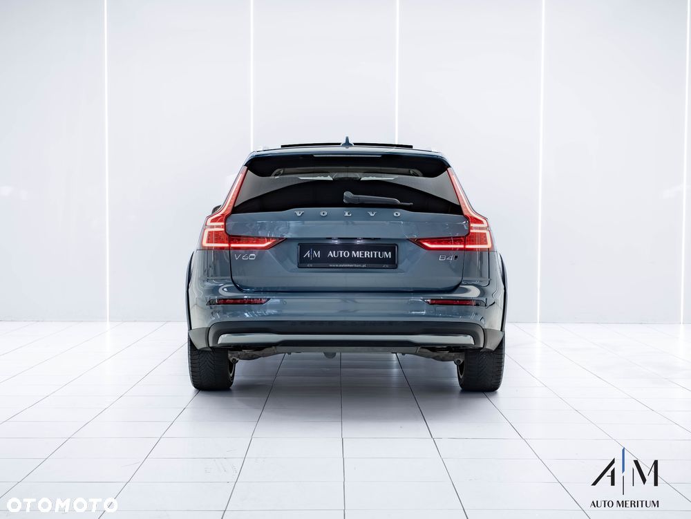 Volvo V60 Cross Country B4 D AWD Geartronic - 8