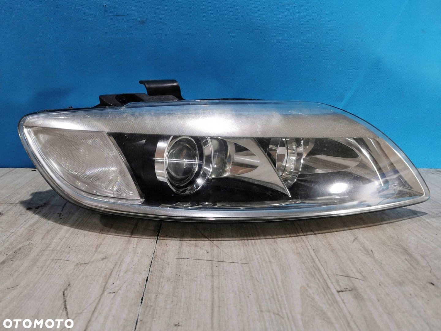 Audi Q7 I 4L 2005/2010 lampa reflektor prawa przód Bi-xenon Anglik - 2