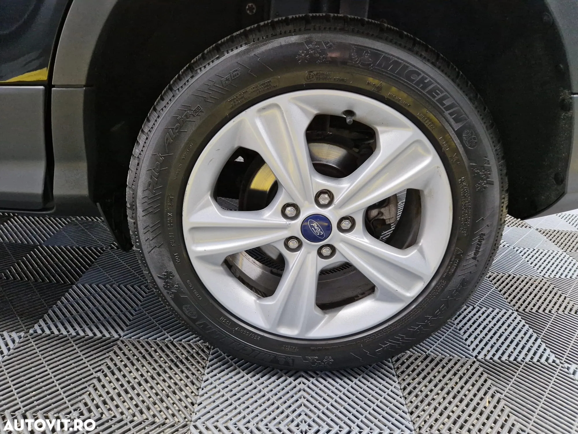 Ford Kuga 2.0 TDCi 4x4 Aut. Trend - 21