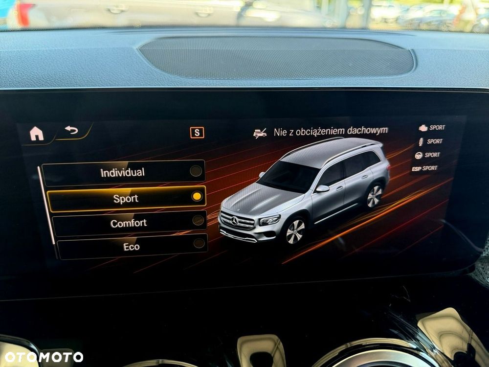 Mercedes-Benz GLB - 36