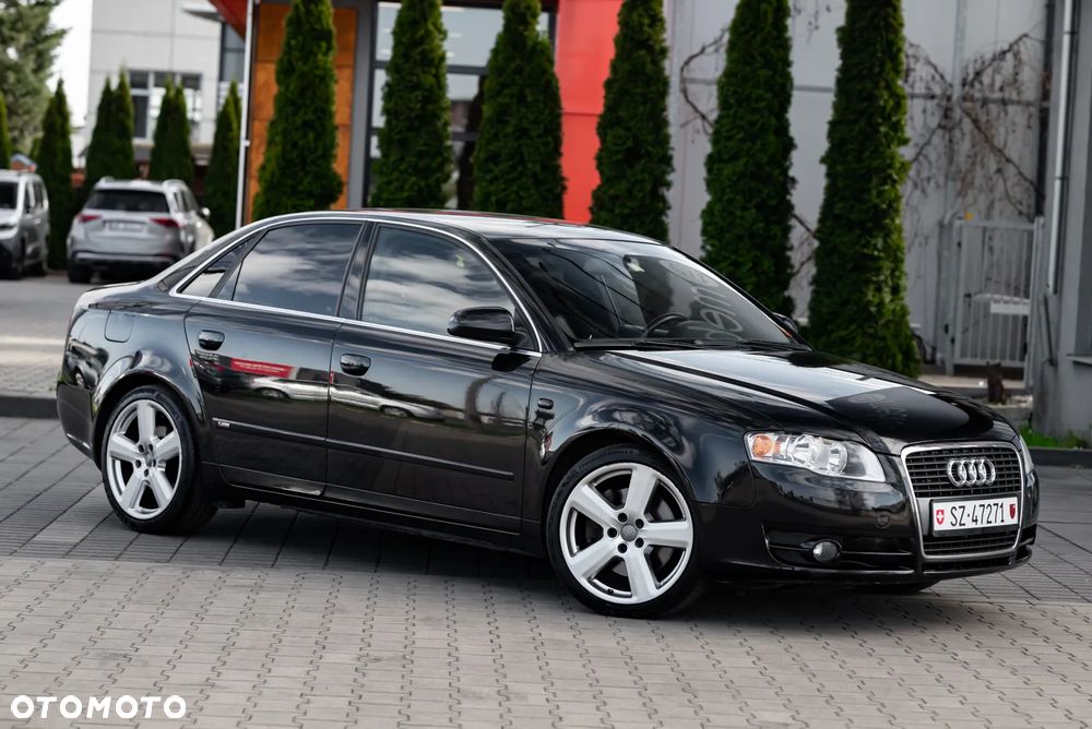 Audi A4 Limousine - 3