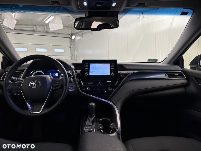 Toyota Camry 2.5 Hybrid Comfort CVT - 21