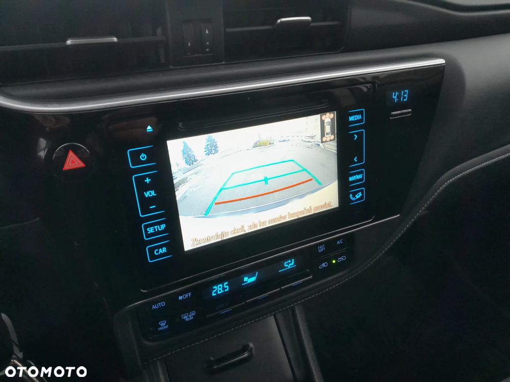 Toyota Auris 1.6 Premium Comfort - 15