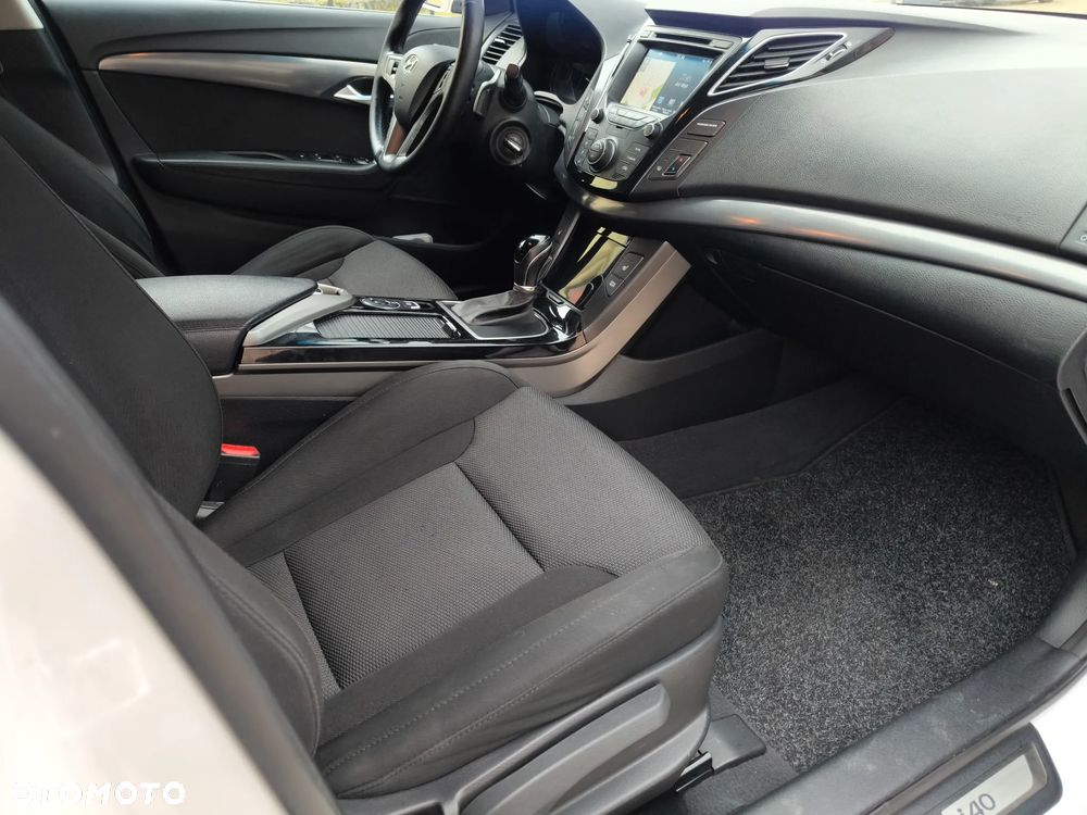 Hyundai i40 Kombi 1.7 CRDi DCT Premium - 16