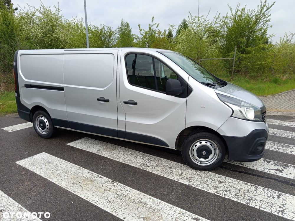 Renault TRAFIC - 2